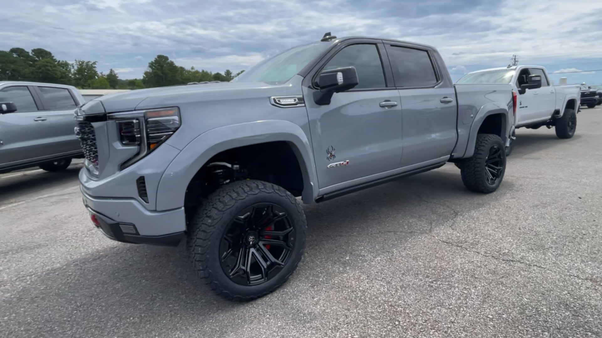 Vehicle Image 4