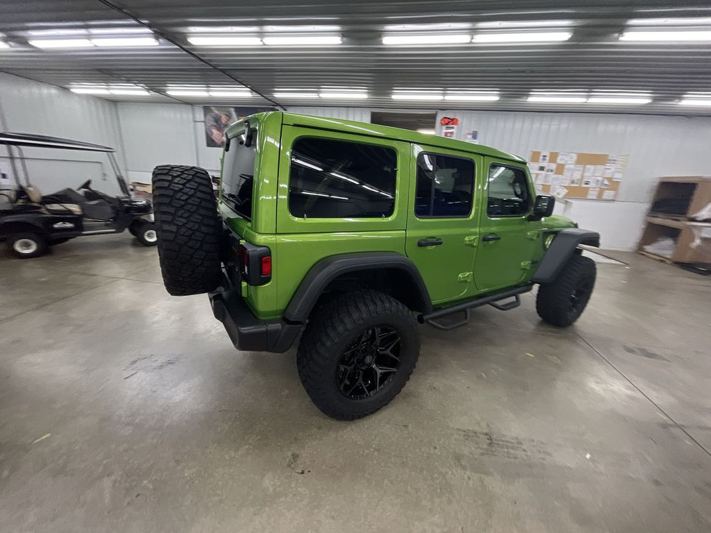 Vehicle Image 7