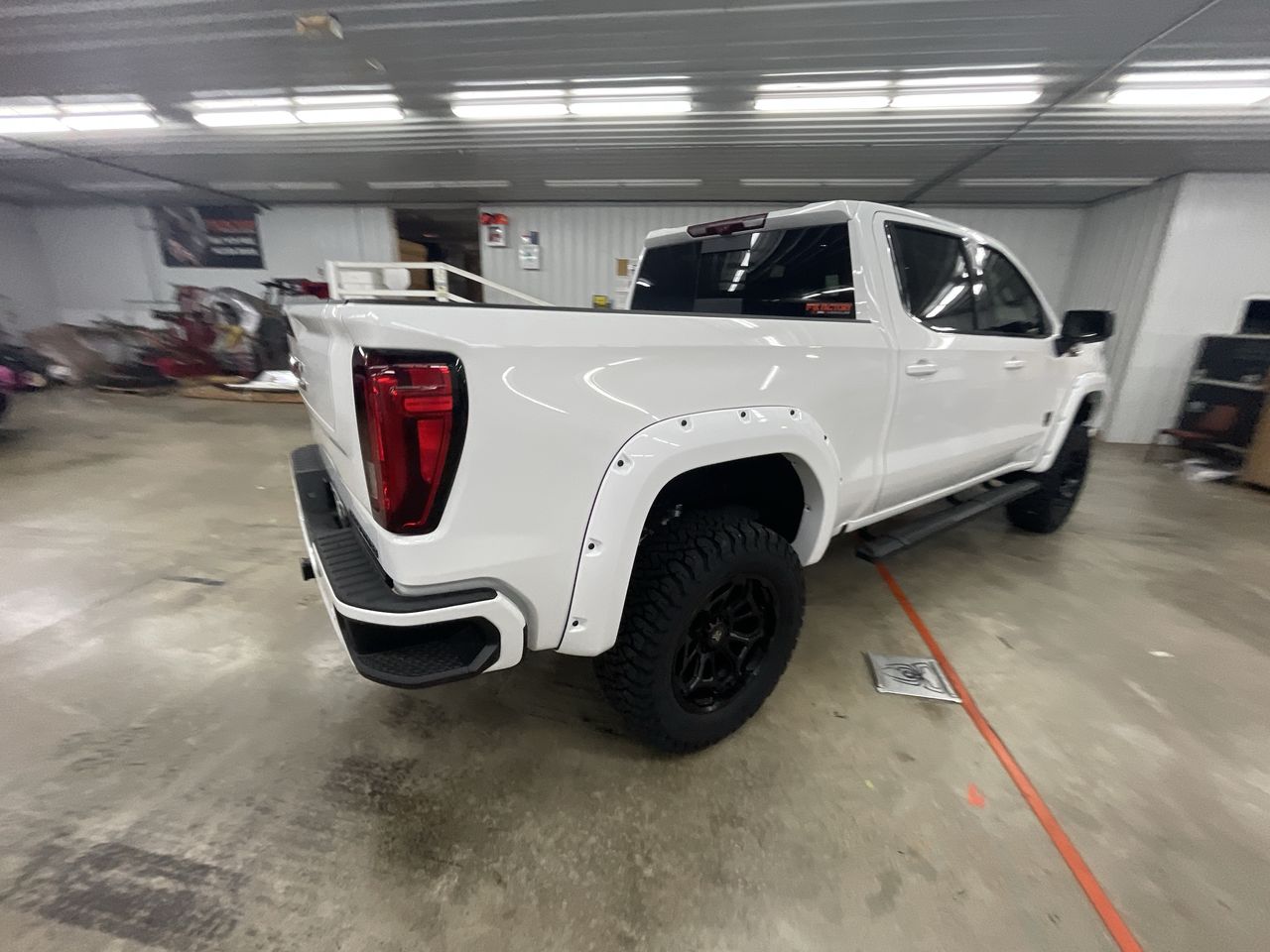 Vehicle Image 7