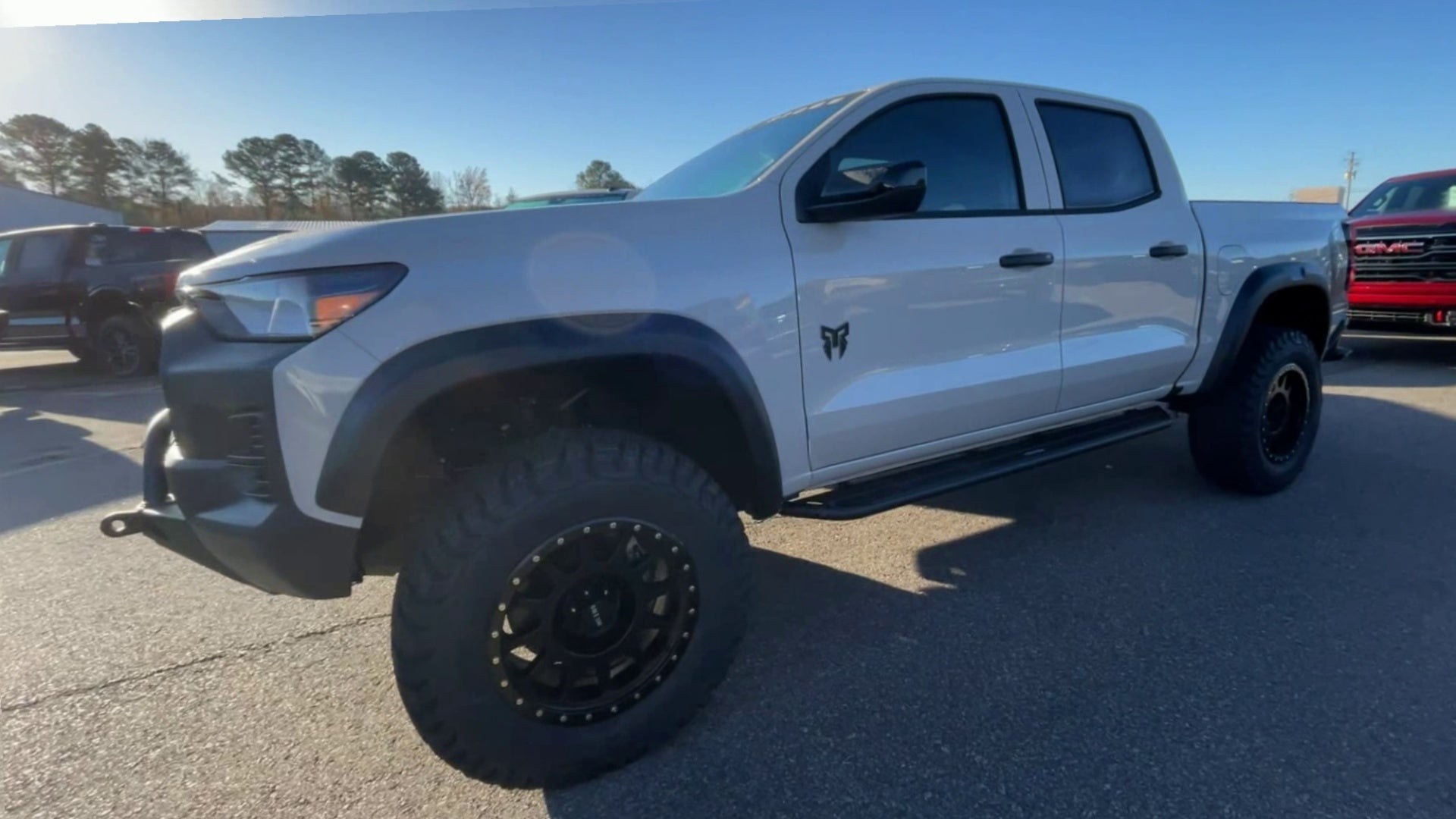 Vehicle Image 4