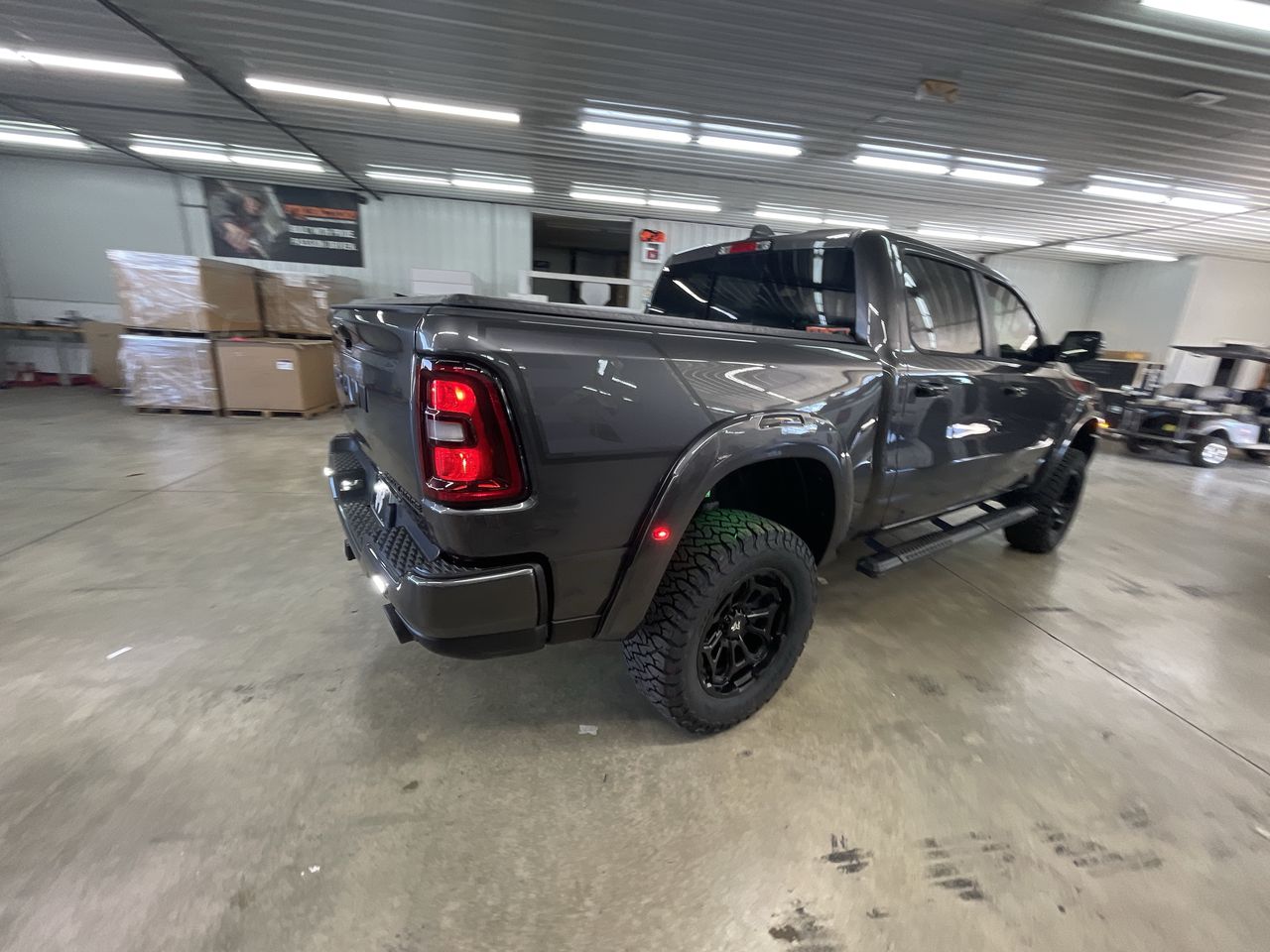 Vehicle Image 8