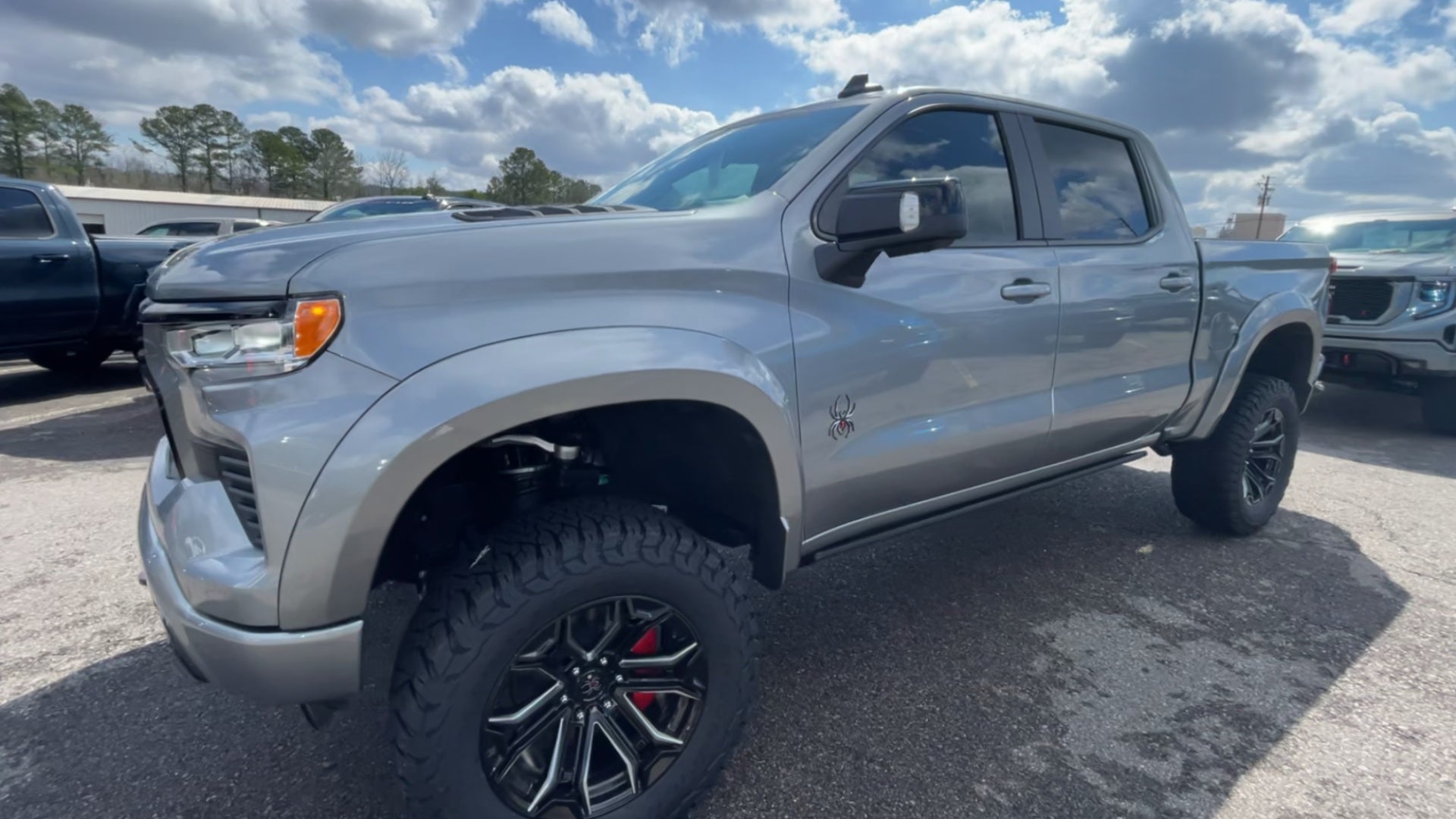 Vehicle Image 4