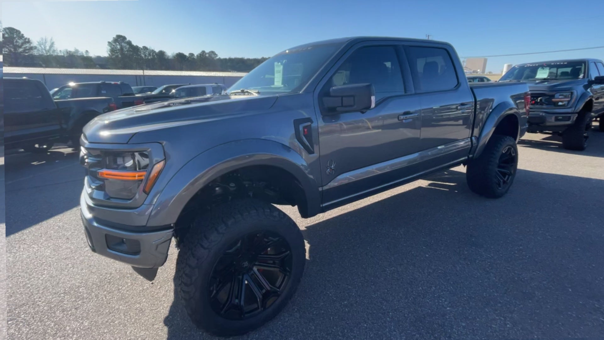 Vehicle Image 4