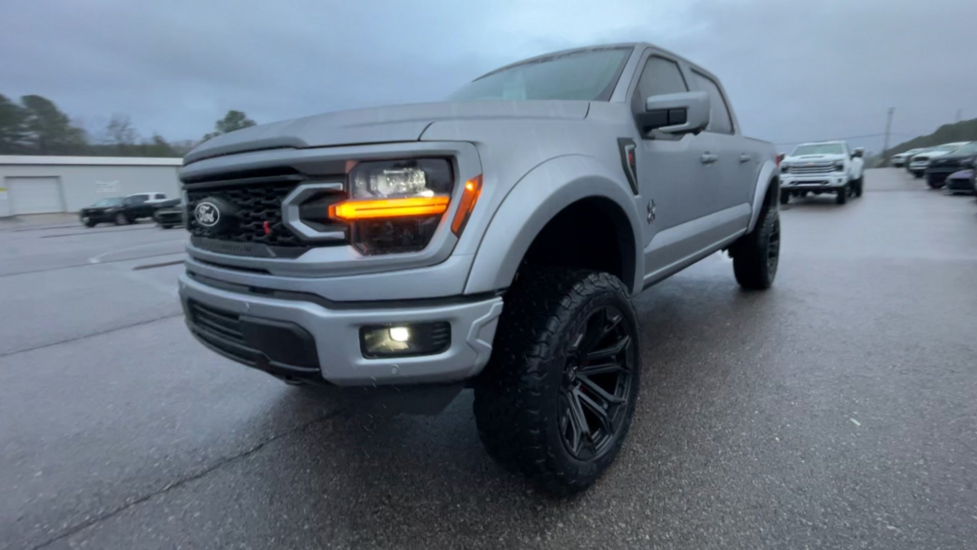 Vehicle Image 4