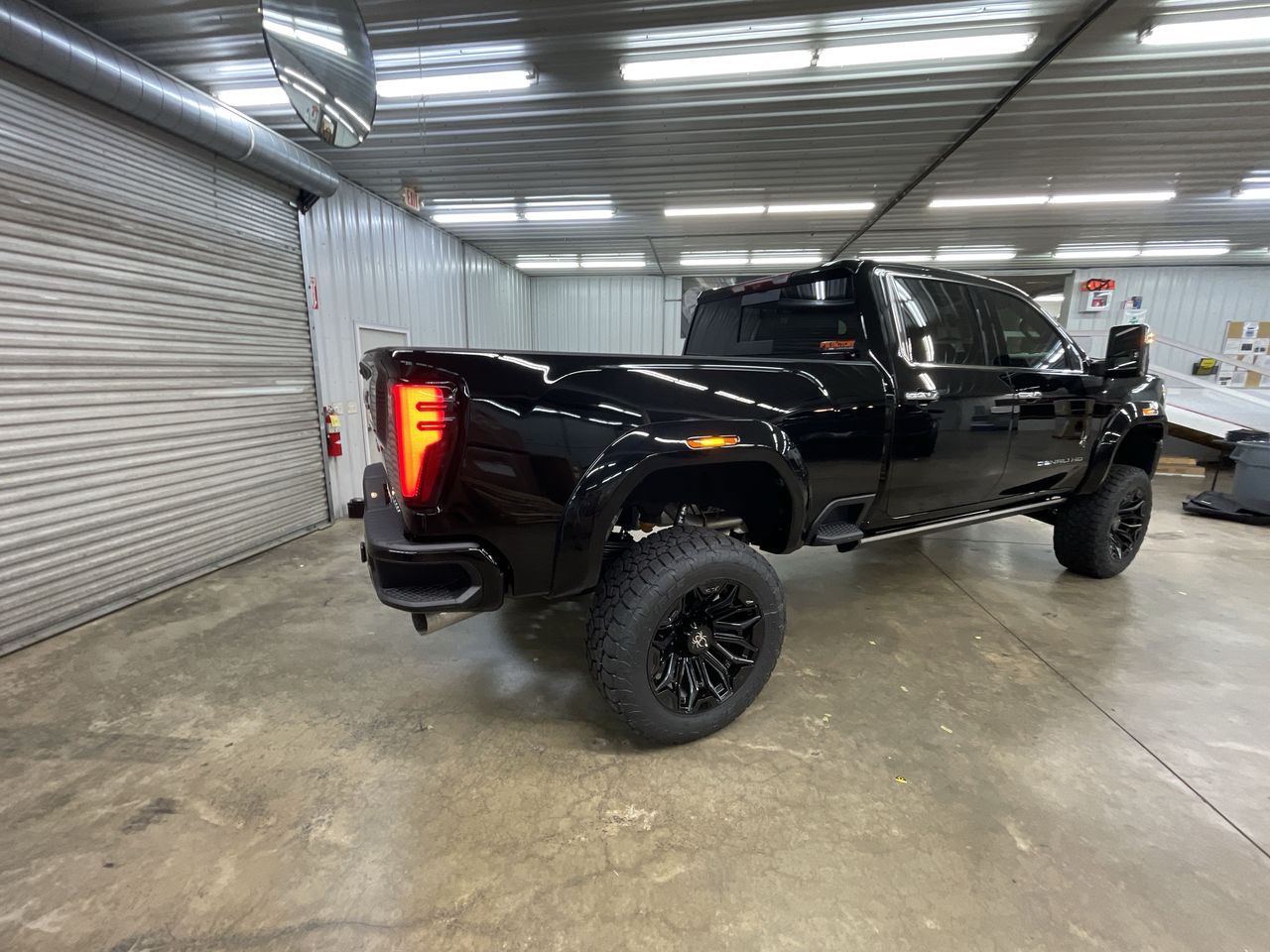 Vehicle Image 8