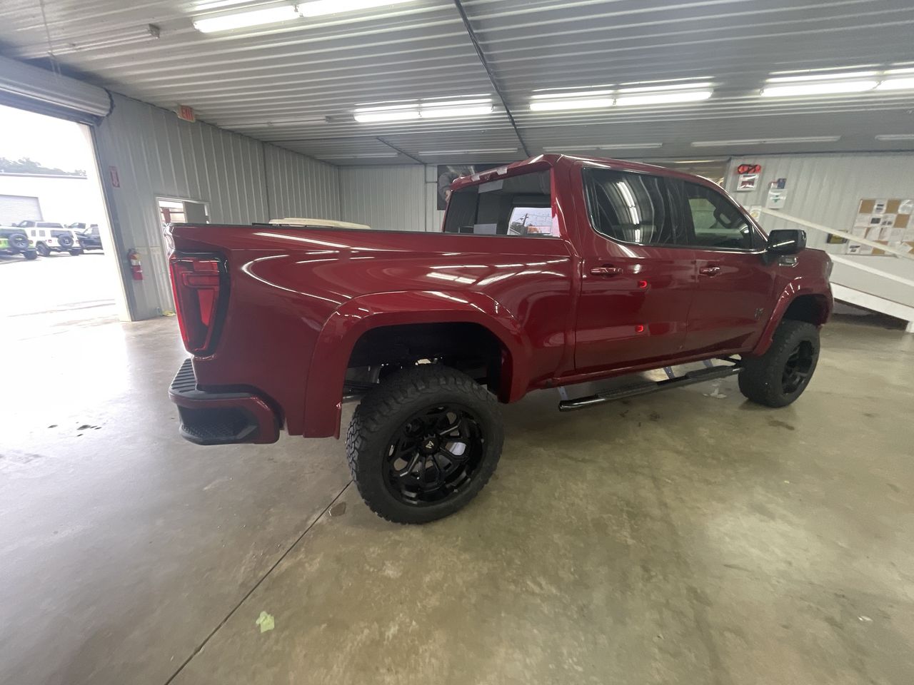 Vehicle Image 7