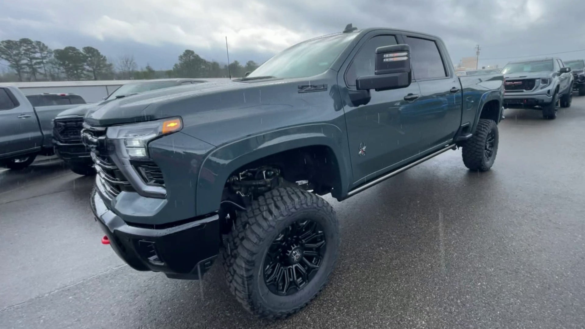 Vehicle Image 4