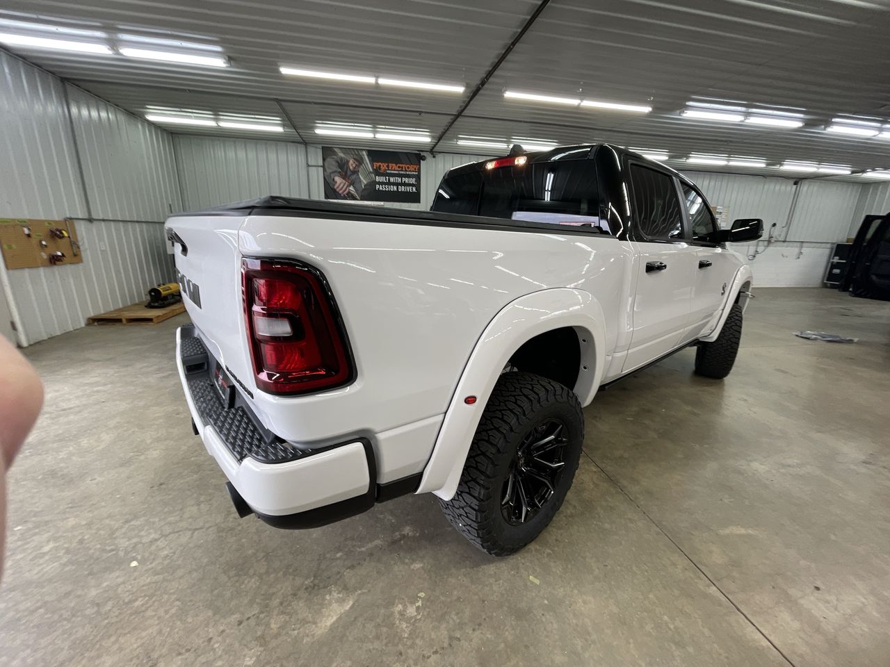 Vehicle Image 8