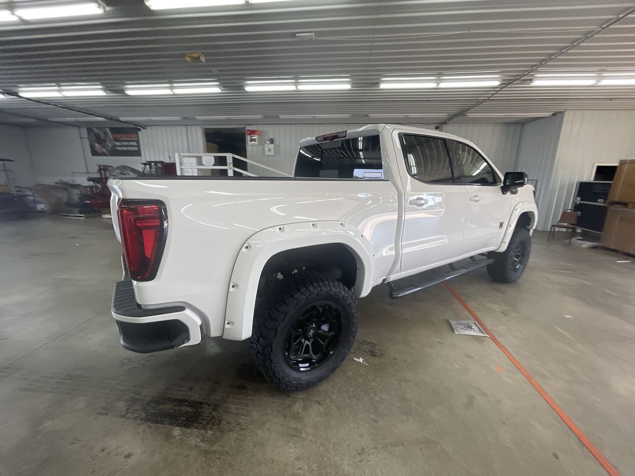 Vehicle Image 7