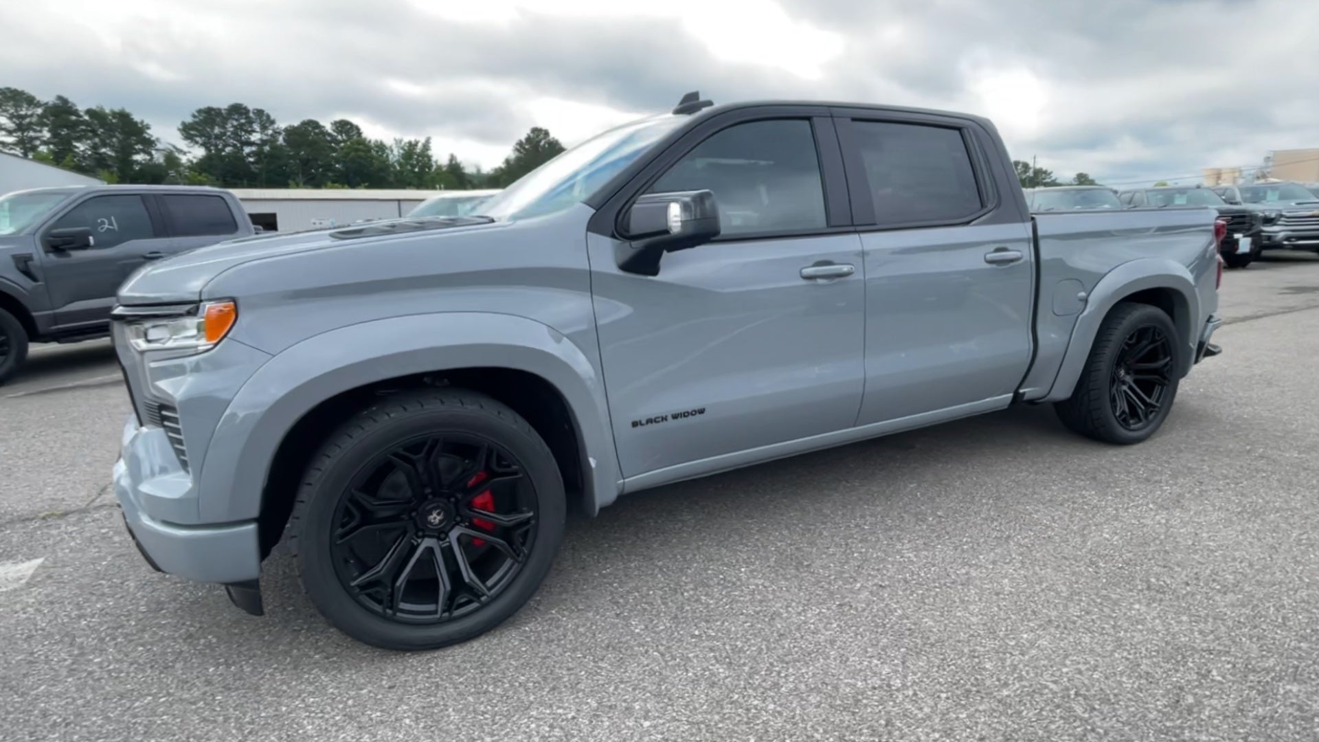 Vehicle Image 4
