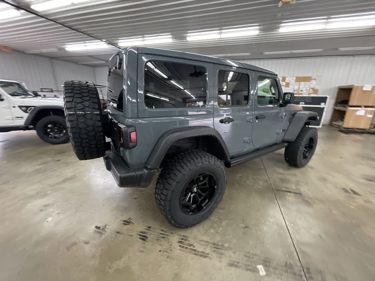 Vehicle Image 7