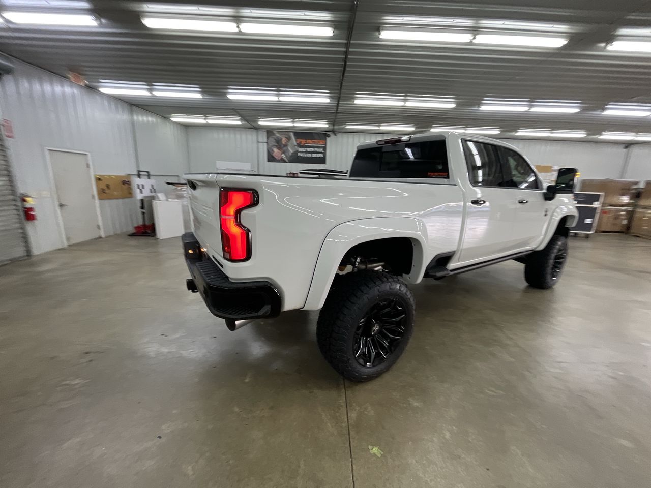 Vehicle Image 8