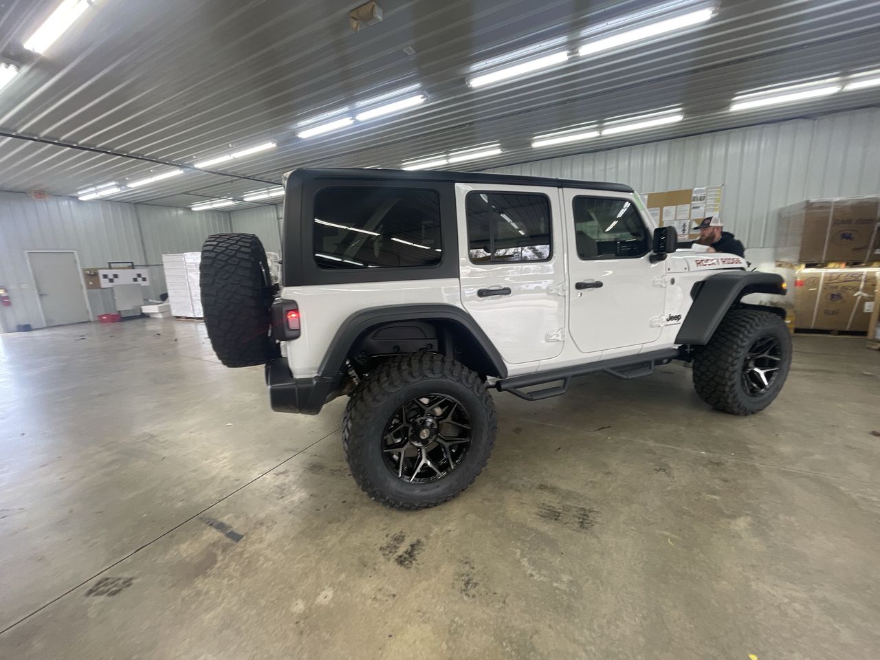 Vehicle Image 8