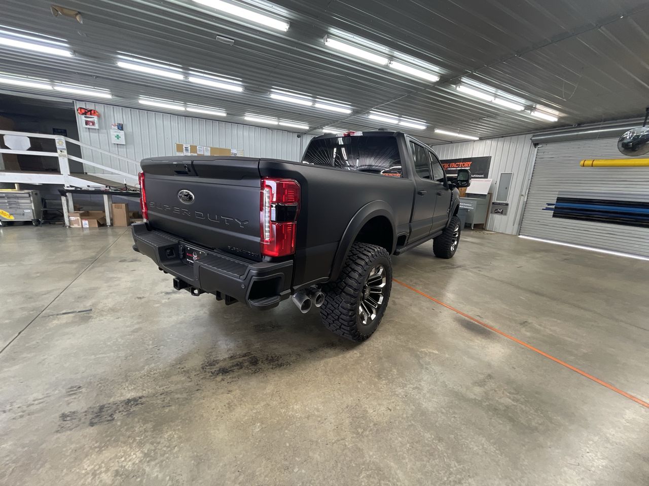 Vehicle Image 8