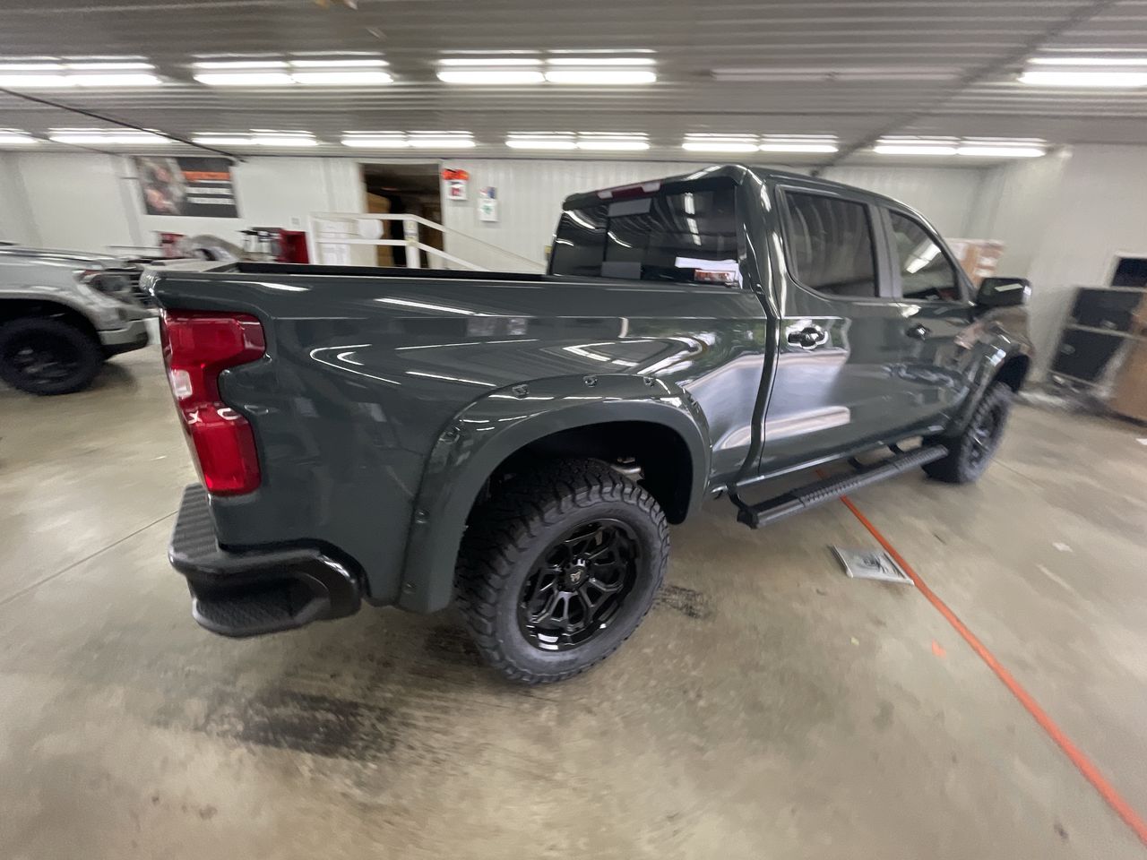 Vehicle Image 7