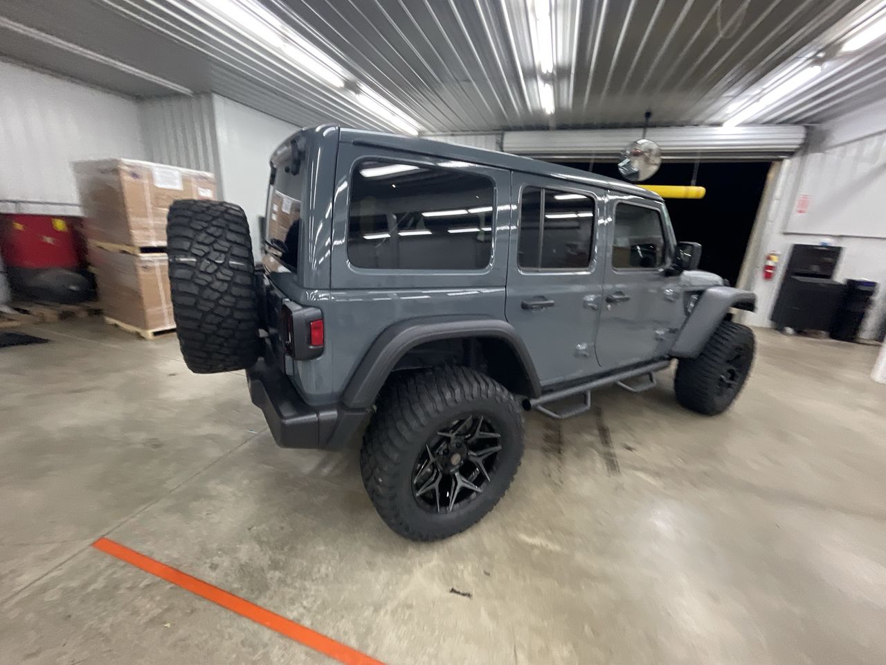 Vehicle Image 7