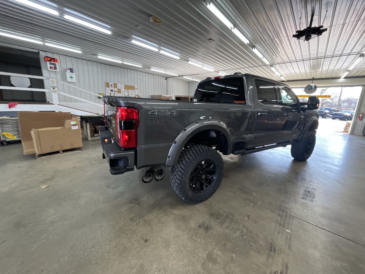 Vehicle Image 8