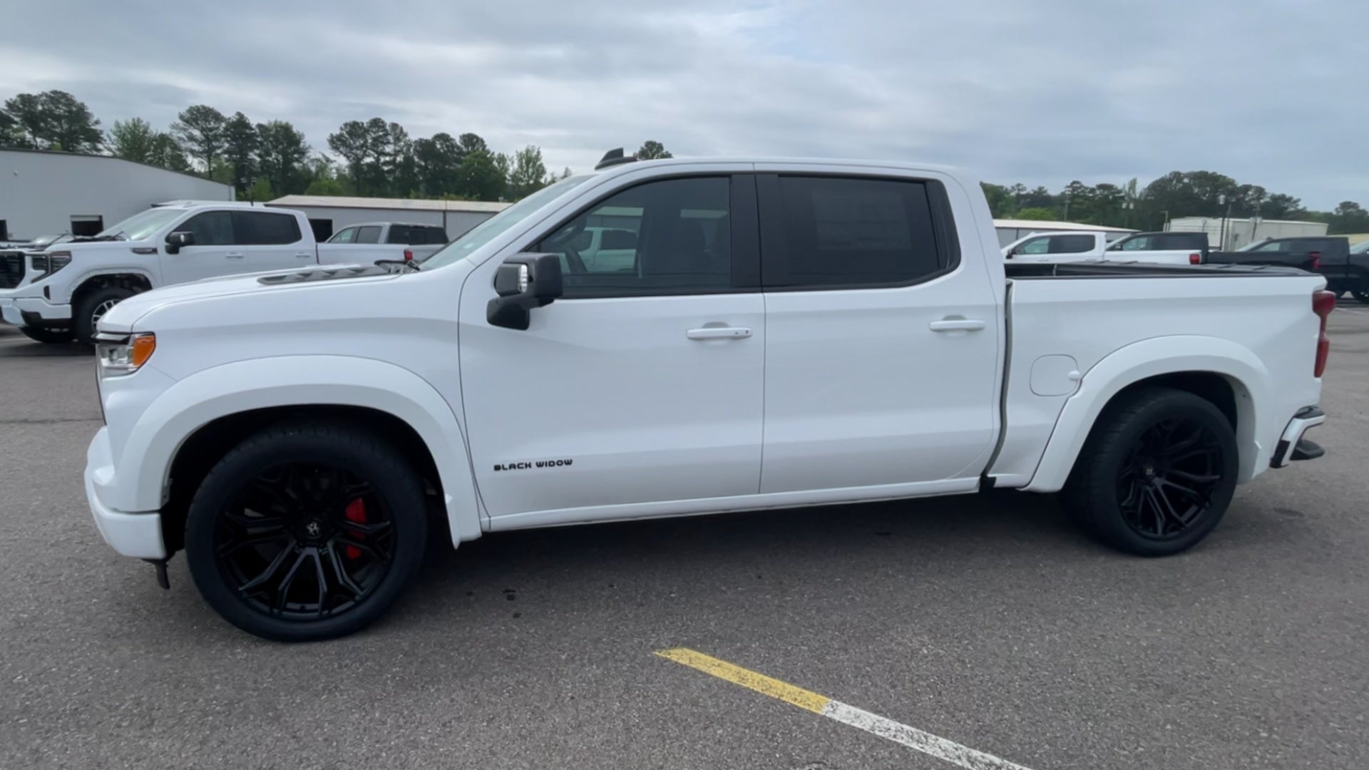 Vehicle Image 4