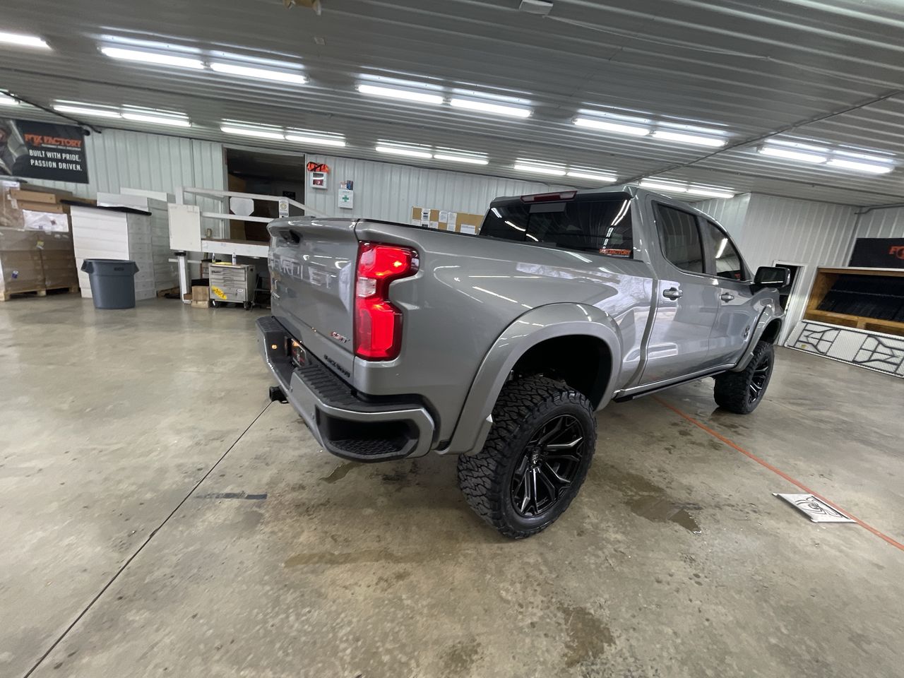 Vehicle Image 8