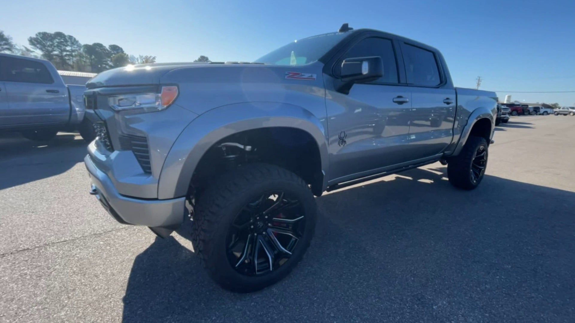 Vehicle Image 4