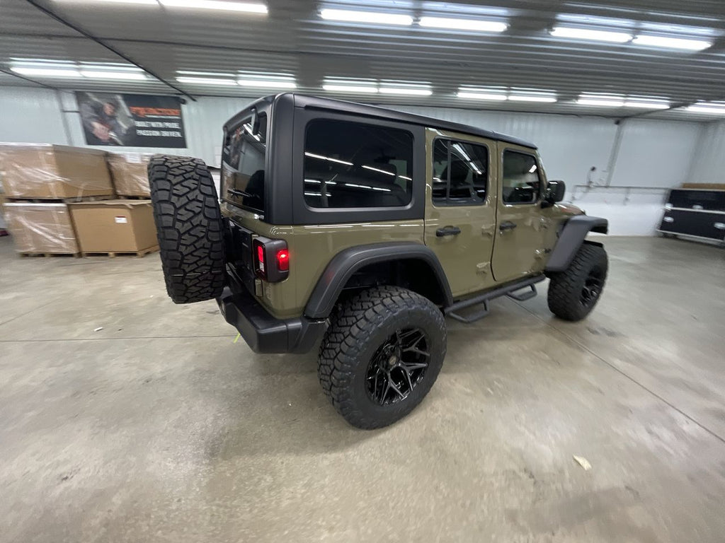 Vehicle Image 8