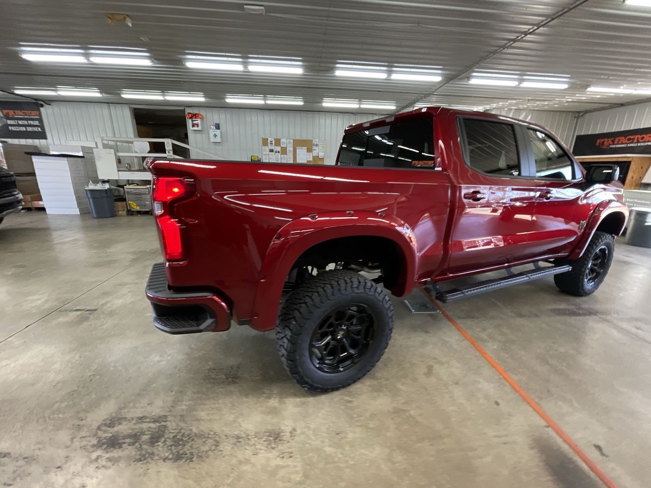 Vehicle Image 8