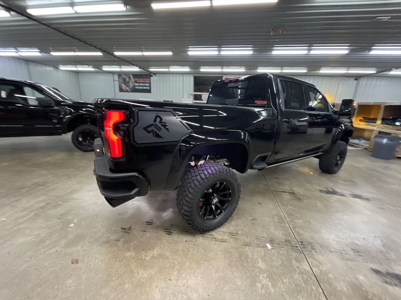Vehicle Image 8
