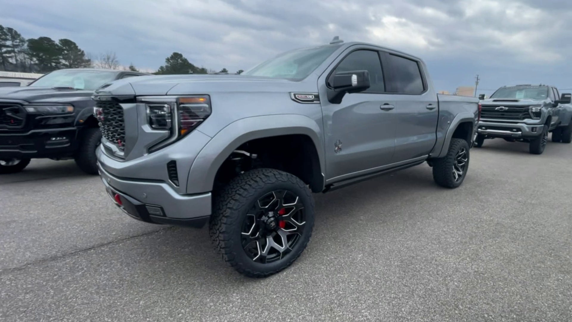 Vehicle Image 4