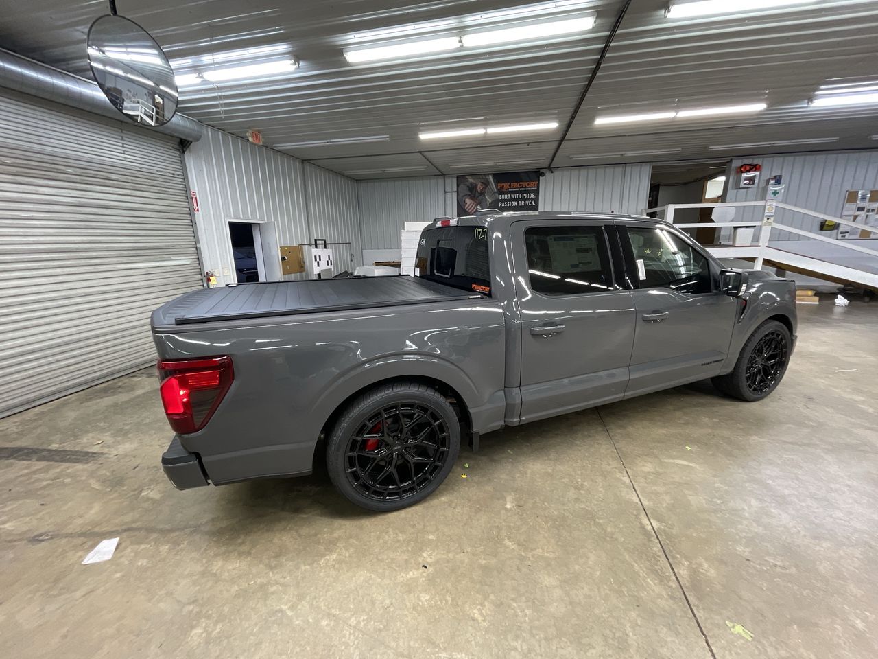 Vehicle Image 8