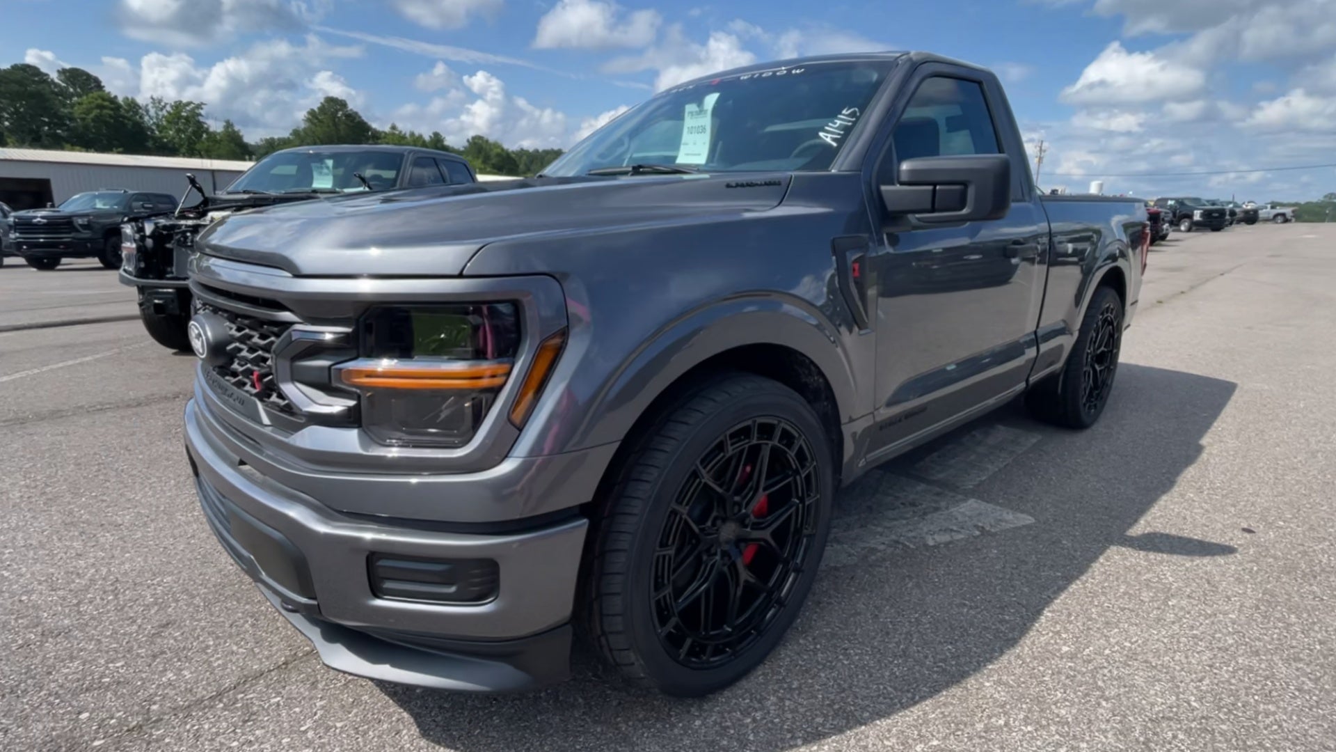 Vehicle Image 4