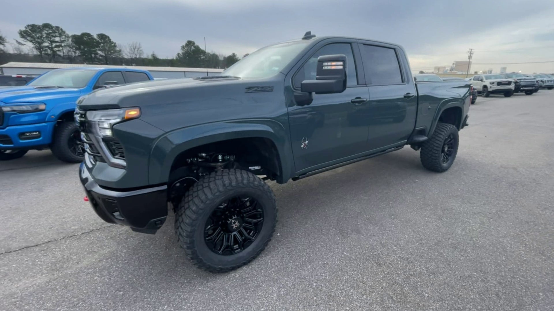 Vehicle Image 4