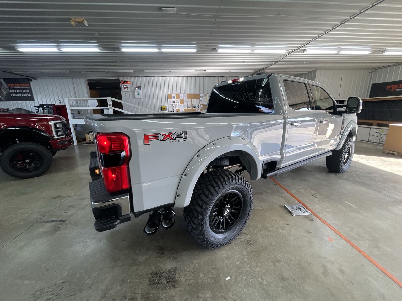 Vehicle Image 8