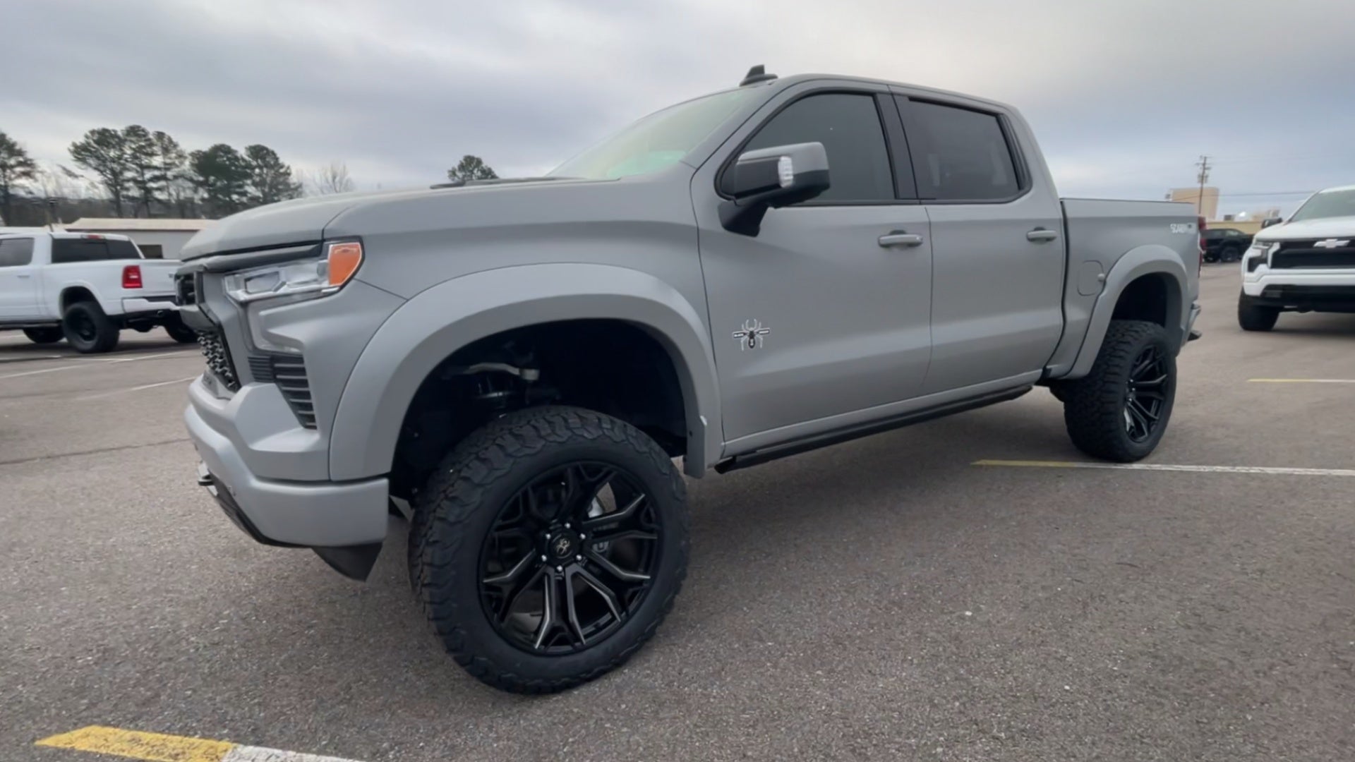 Vehicle Image 4