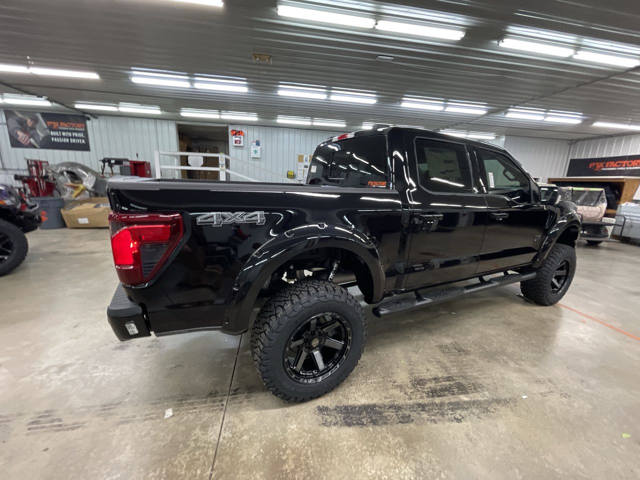Vehicle Image 8