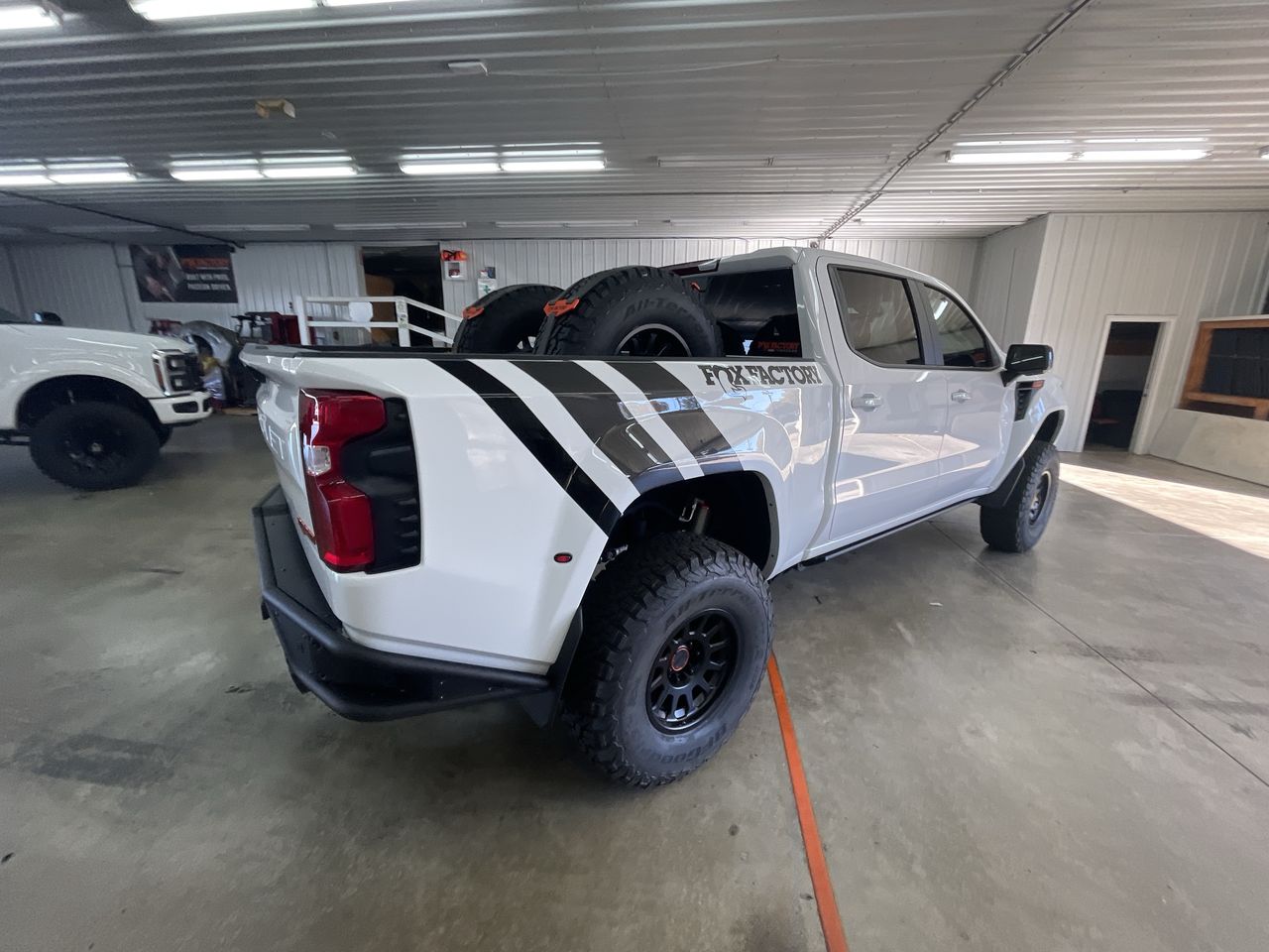 Vehicle Image 8