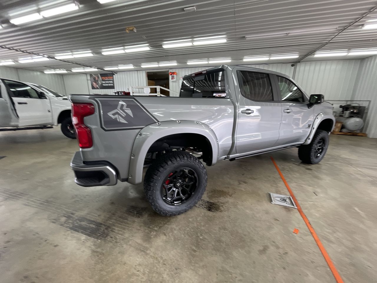Vehicle Image 7