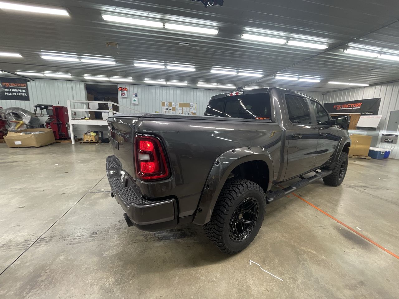 Vehicle Image 8