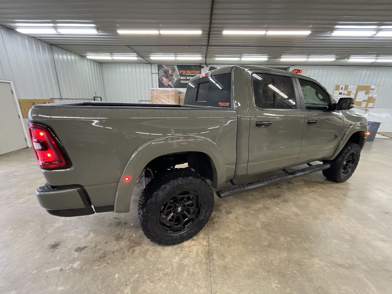 Vehicle Image 8