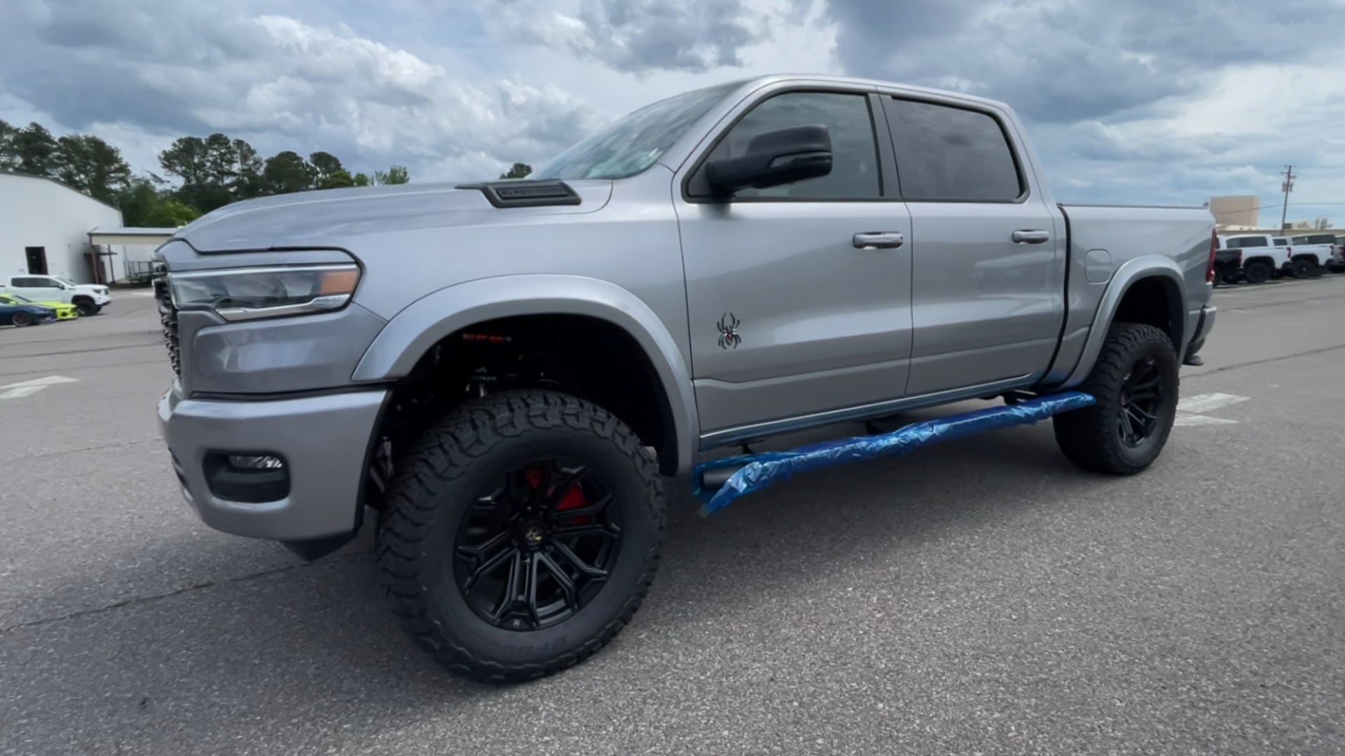 Vehicle Image 4