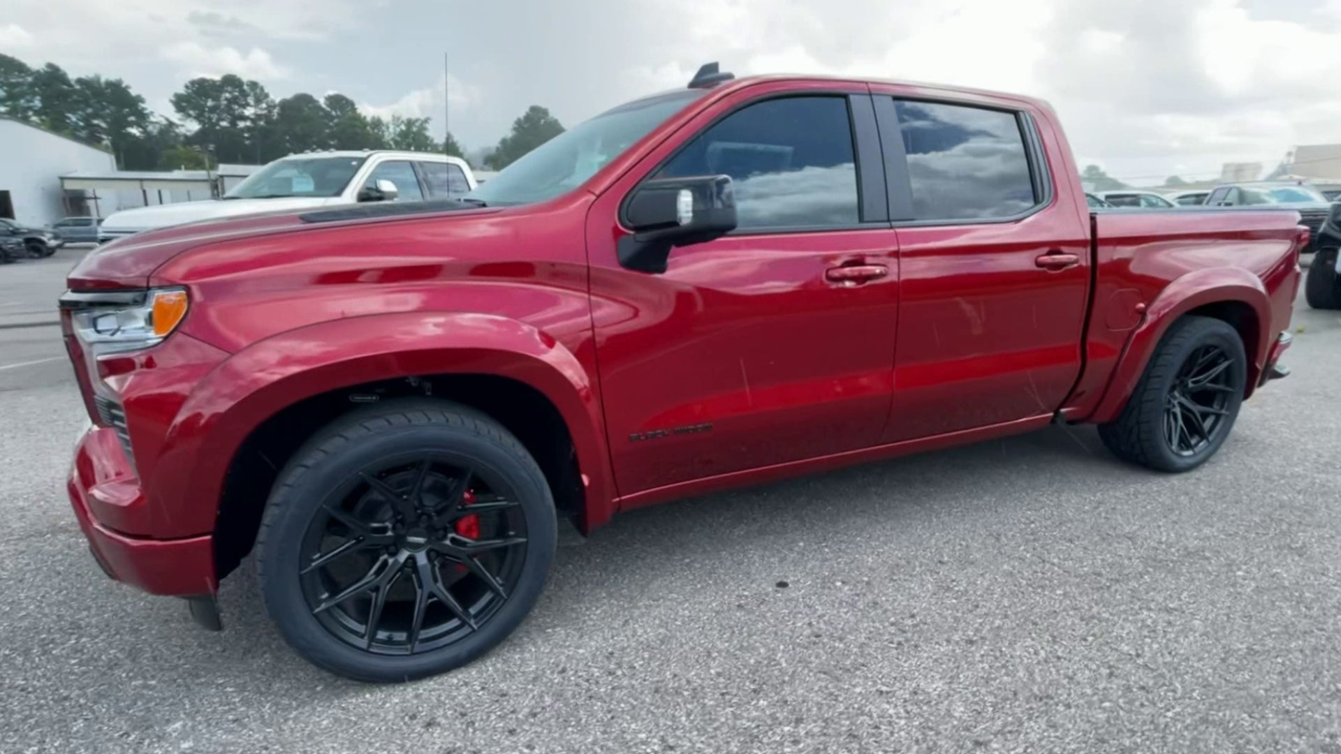 Vehicle Image 4