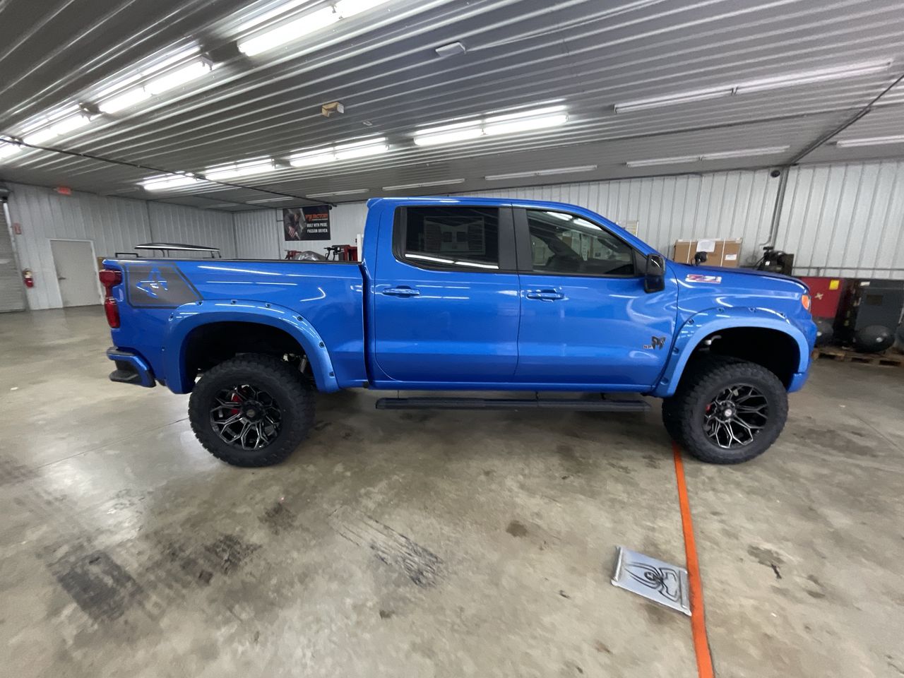Vehicle Image 9