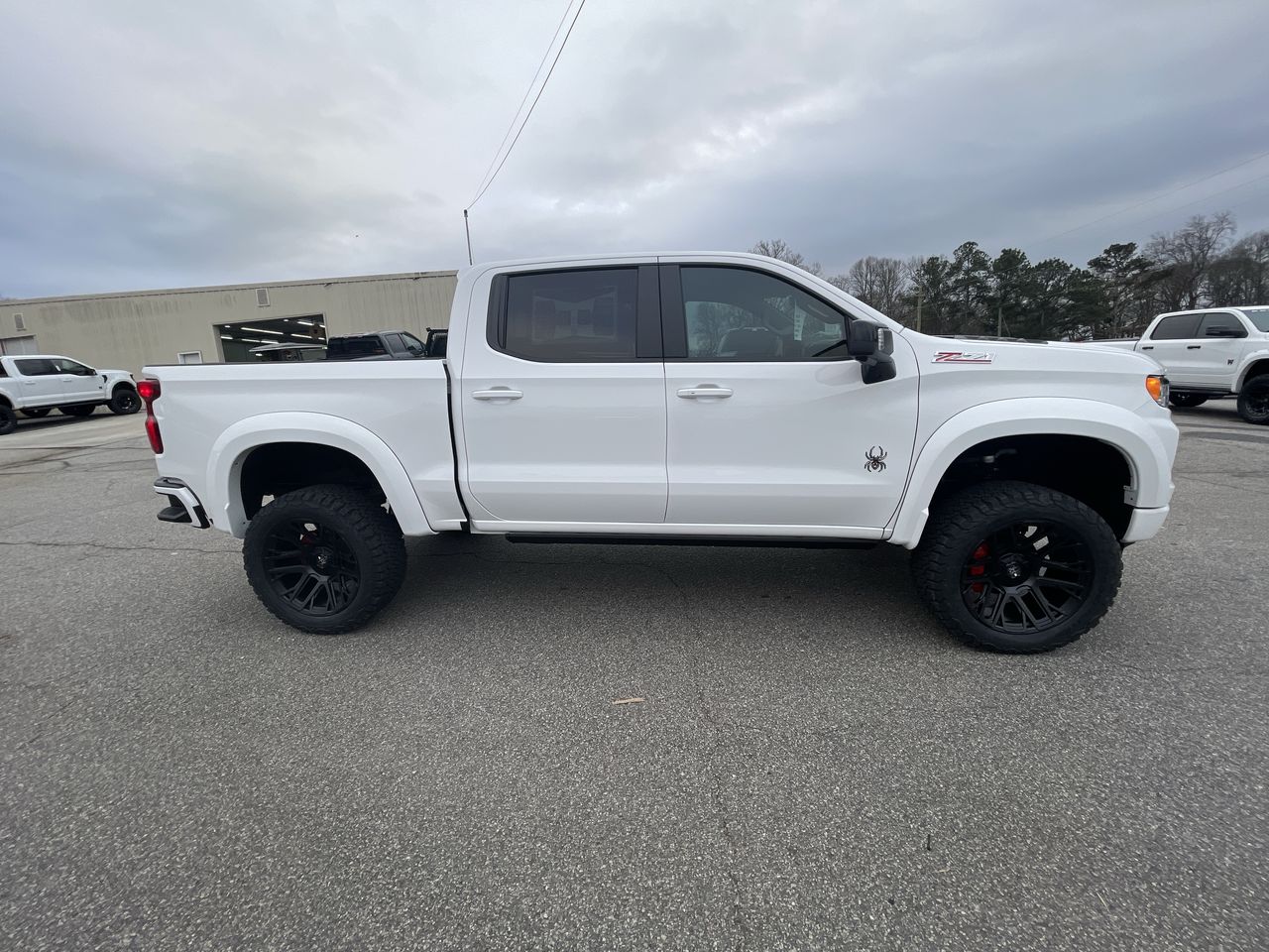 Vehicle Image 9
