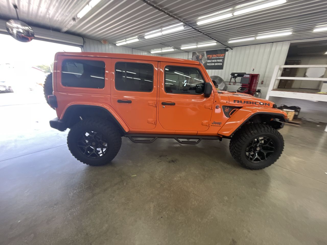 Vehicle Image 8