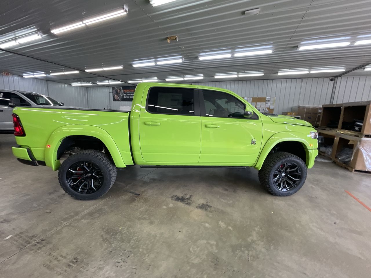 Vehicle Image 9