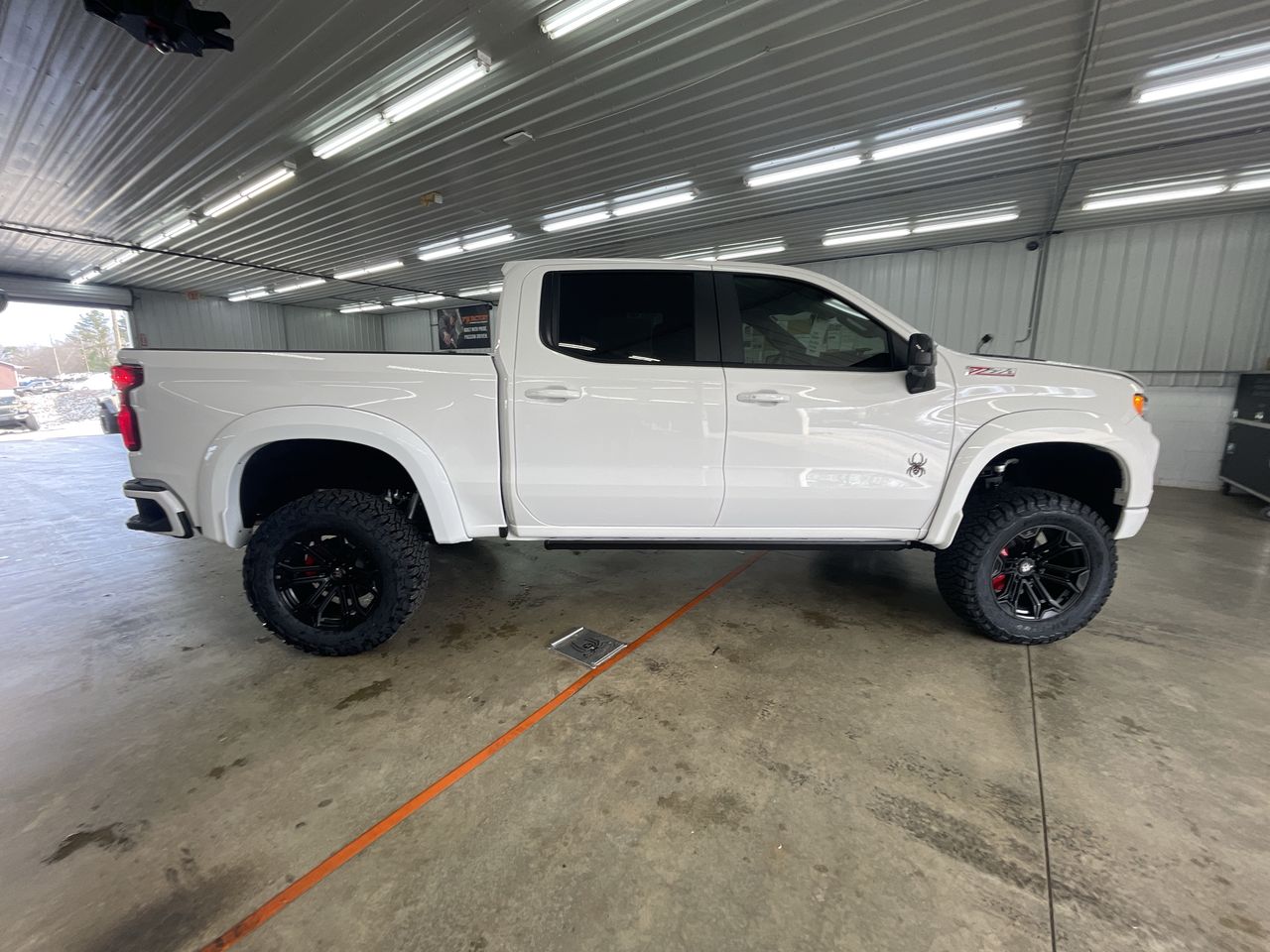 Vehicle Image 9