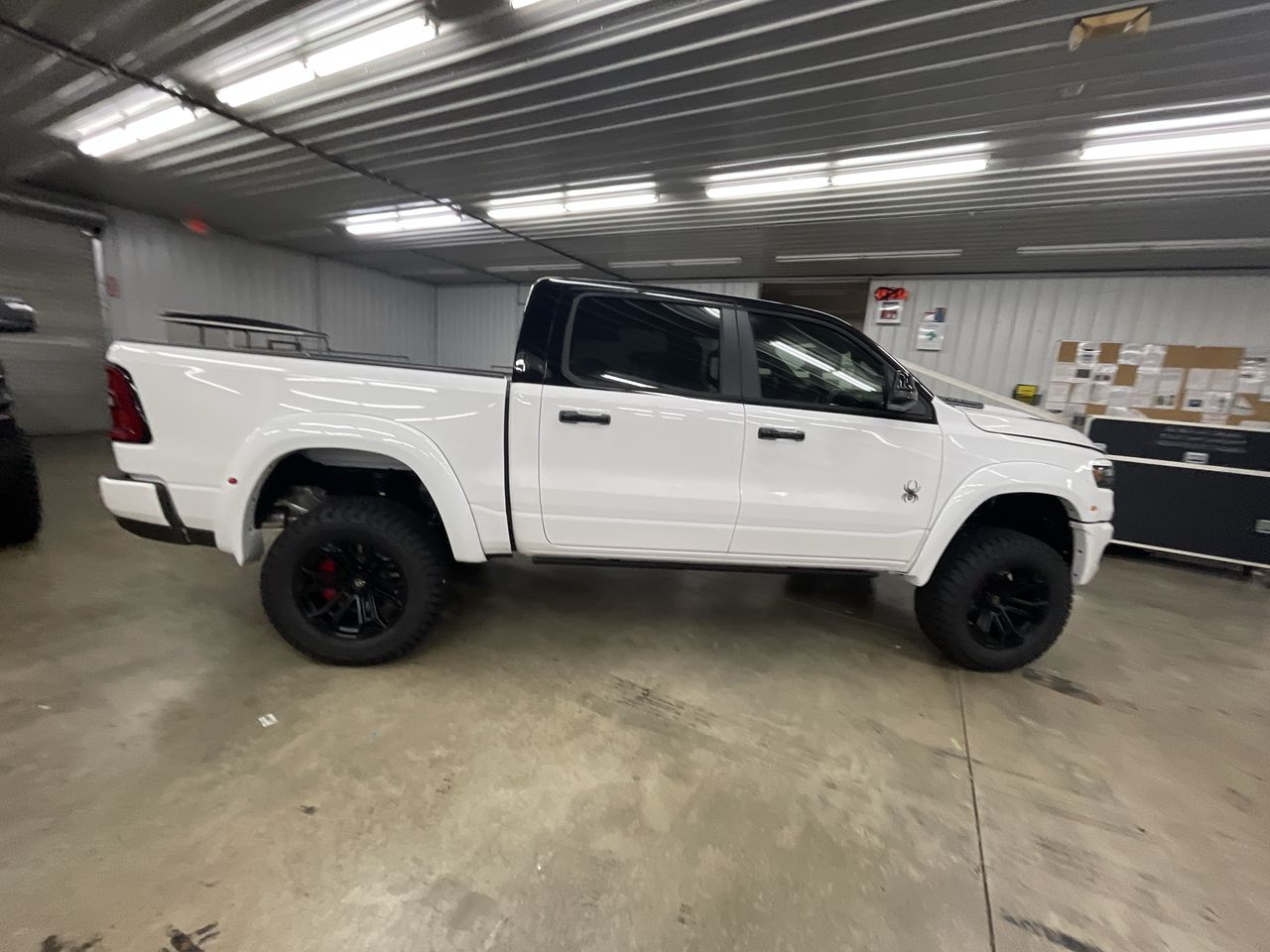 Vehicle Image 9