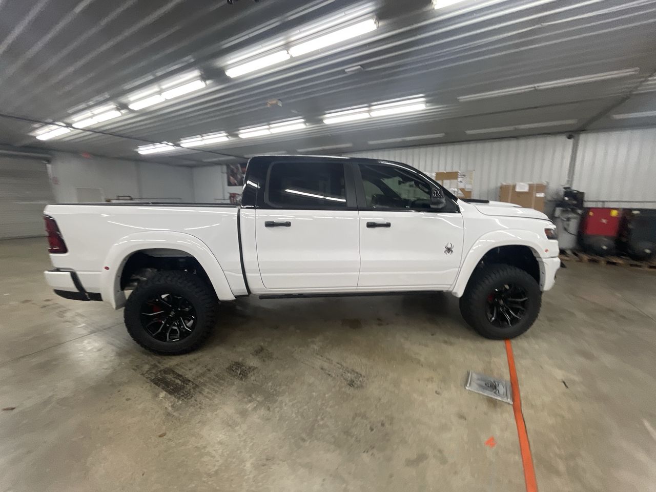 Vehicle Image 9