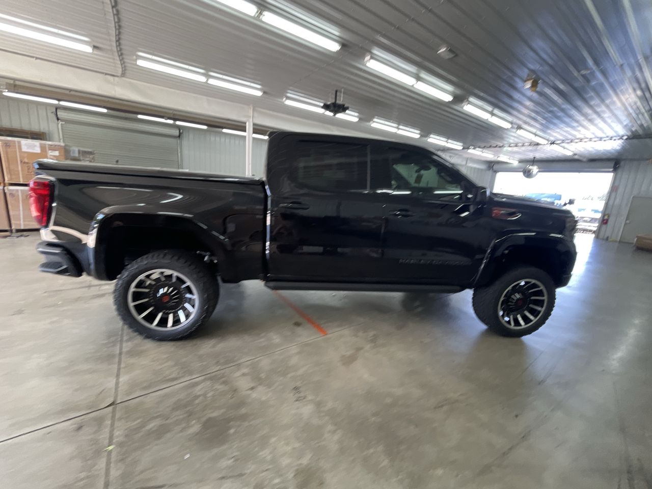 Vehicle Image 8