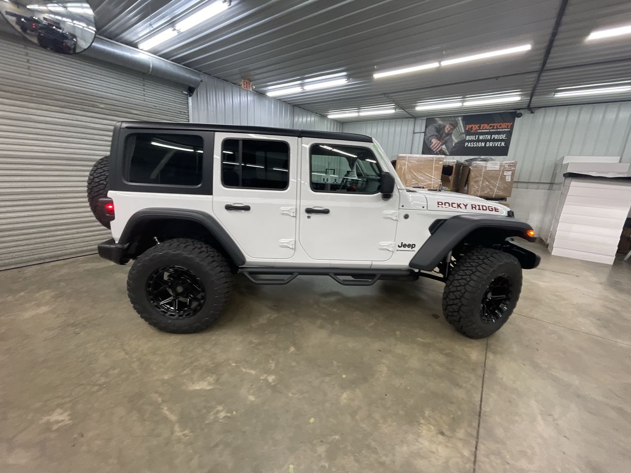 Vehicle Image 9