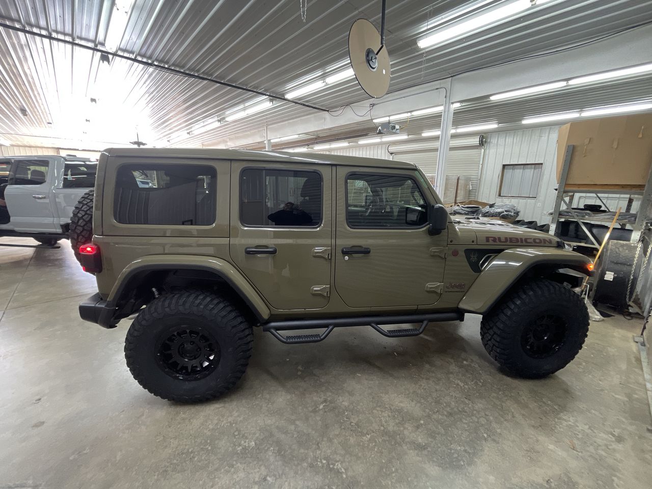 Vehicle Image 9